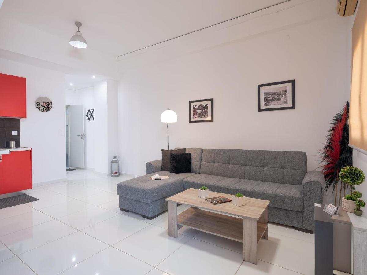 Palm House Near Airport Heraklion (Crete)